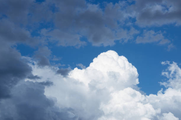 暗い乱流嵐不吉雲 - new mexico landscape sky ethereal ストックフォトと画像