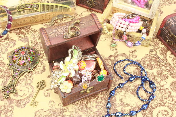 hobby. Jewelry,Necklace,Bracelet,Stones,Gold,Fashion,Style,Decor,Retro,Design. интерьер помещений stock pictures, royalty-free photos & images