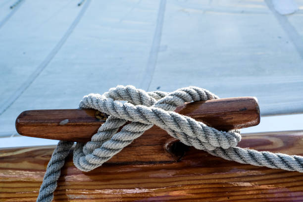 historic tall ship sailboat - boat deck rope nautical vessel old imagens e fotografias de stock