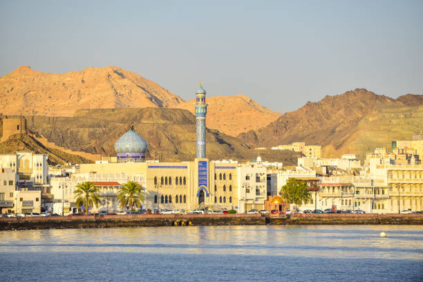 moschea al muthrah muscat - oman greater masqat built structure mosque foto e immagini stock