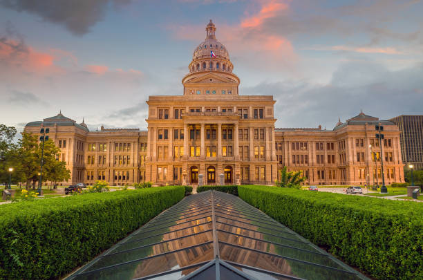 Texas State Capitol Building in Austin, TX. Texas State Capitol Building in Austin, TX. at twilight rotunda stock pictures, royalty-free photos & images