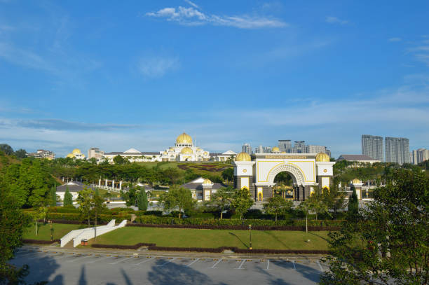 Istana Negara, Jalan Tuanku Abdul Halim The Istana Negara is the official residence of the Yang di-Pertuan Agong, the monarch of Malaysia. It is located along Jalan Tuanku Abdul Halim in Segambut, northwestern Kuala Lumpur. The palace opened in 2011 and replaced the old Istana Negara which was located at a different compound in central Kuala Lumpur. istana stock pictures, royalty-free photos & images