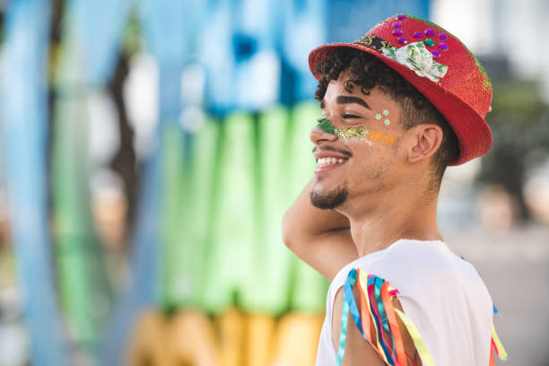 istock Street artist 1130927159