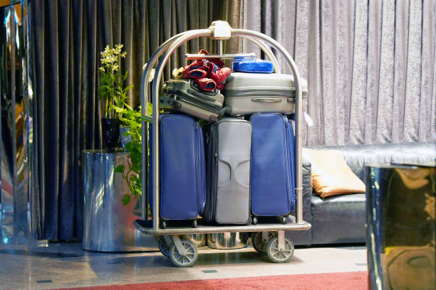 ホテルの手荷物カート - luggage cart ストックフォトと画像