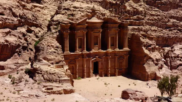 Travelling Jordan. Cultural and natural side of Jordan. Petra