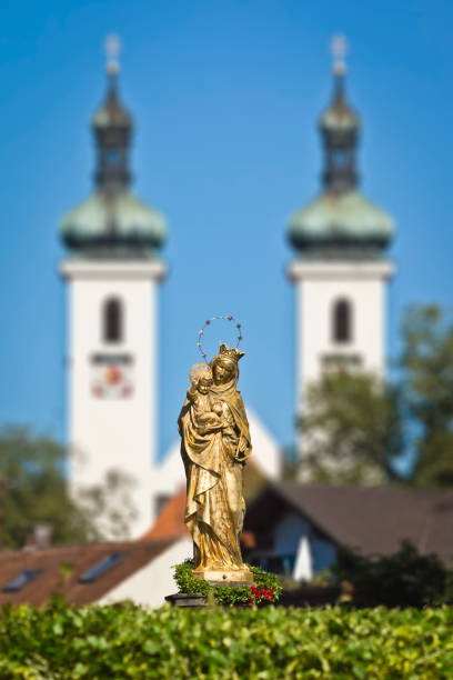 istock Statue of Mary Tutzing 1130985251