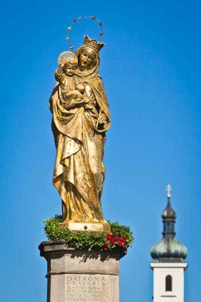 A Statue and fountain of the puppies in Querétaro, Mexico