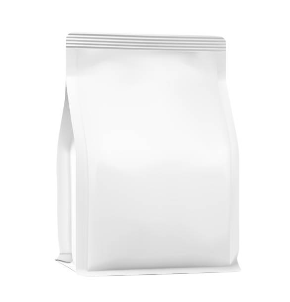 ilustraciones, imágenes clip art, dibujos animados e iconos de stock de maqueta de bolsa vertical de calidad perfecta. vista frontal. - paper bag packaging blank package