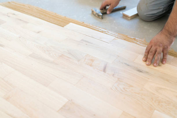 istock Renovate your room with new parquet floors 1131036992