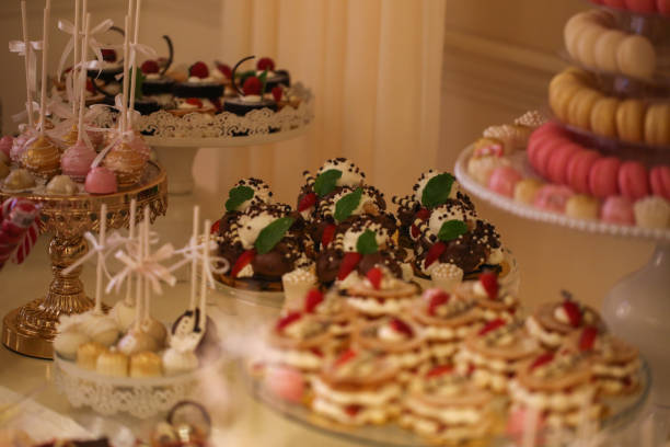 istock Delicious candy bar with macarons, cupcakes, cake pop and other sweets 1131140196