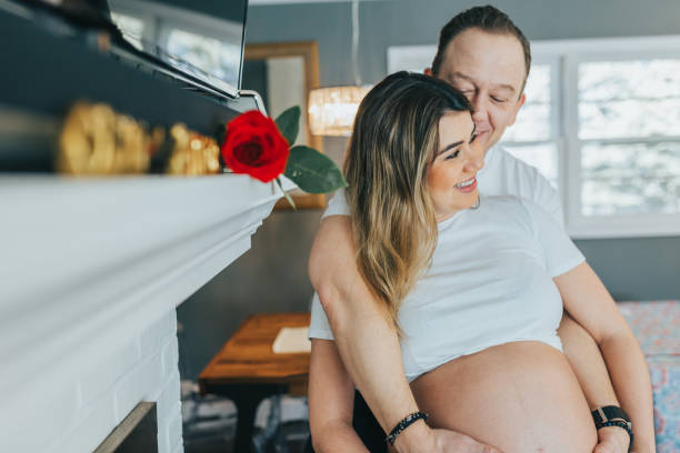 istock Pregnant woman and her husband 1131189393