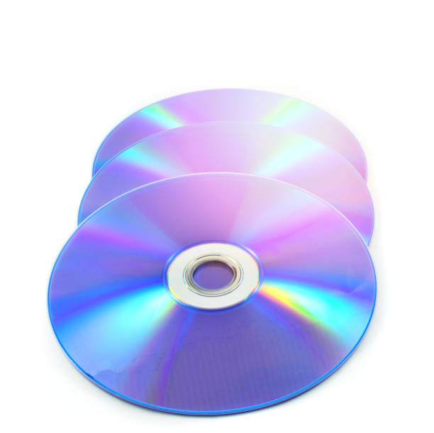 dvd диск или синий луч изолированы на белом фоне - blu ray disc стоковые фото и изображения