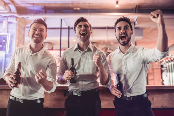 istock Businessmen in bar 1131333392
