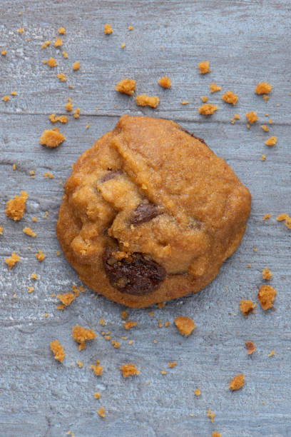 istock the single of cookies 1131336595