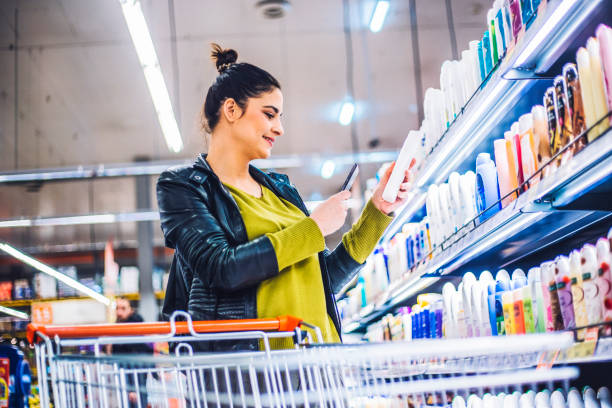 istock Deciding what to buy 1131361106