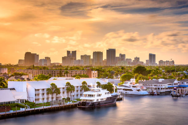 istock Fort Lauderdale, Florida, USA skyline 1131389437