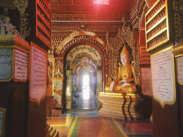 пагода thanboddhay - thanboddhay paya famous place architecture indoors стоковые фото и изображения