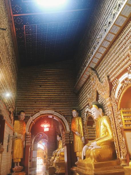 пагода thanboddhay - thanboddhay paya famous place architecture indoors стоковые фото и изображения