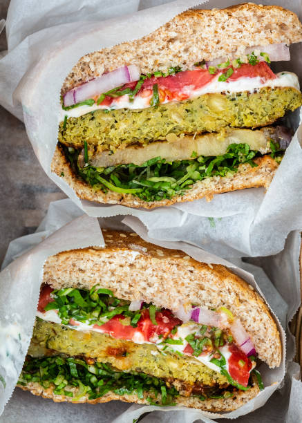 Burger Split 70+ Burger Cut In Half Stock Photos, Pictures & Royalty-Free Images ...
