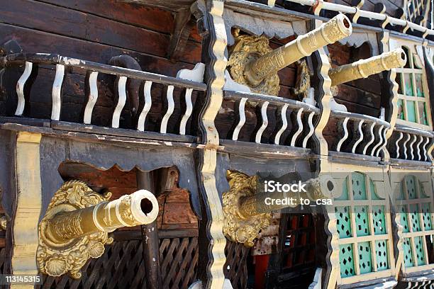 Pirate Ship - Fotografias de stock e mais imagens de Canhão - Canhão, Disparar, Pirata