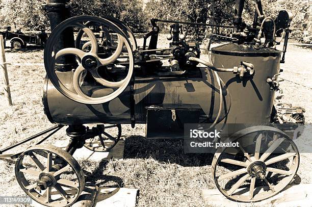 Antiguo Máquina De Vapor Foto de stock y más banco de imágenes de Agricultura - Agricultura, Anticuado, Antigualla