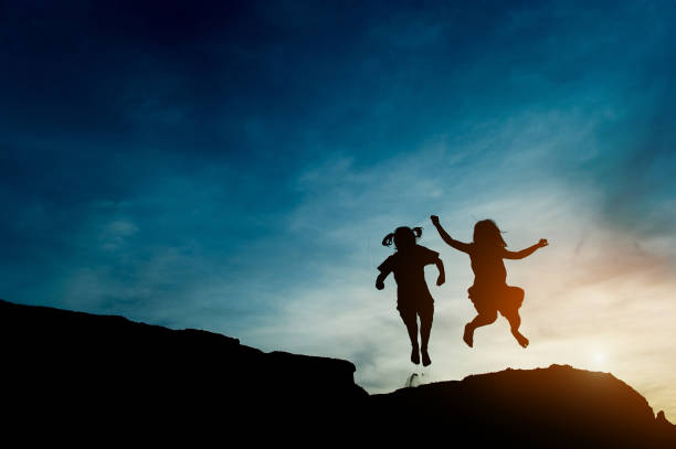 istock Silhouette of team leadership, teamwork and teamwork and delightful silhouette concepts 1131599916
