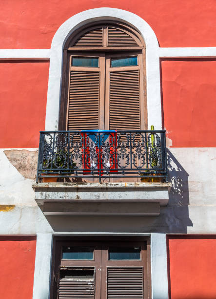 A colorful odl building on the narrow streets of Old San Juan, Puerto Rico