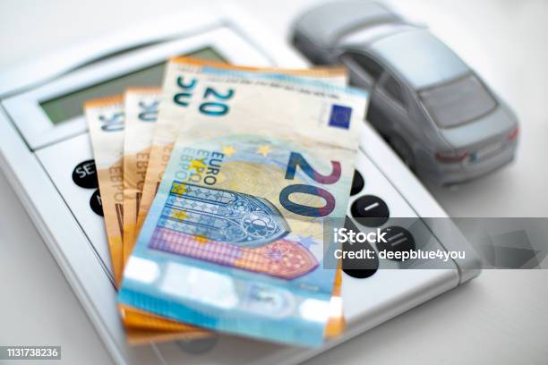 Kfzkosten Stockfoto und mehr Bilder von Auto - Auto, Euro-Symbol, EU-Währung