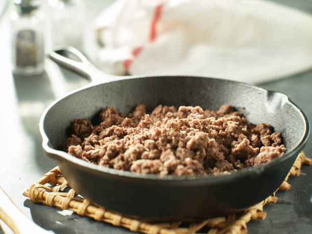 istock browned ground beef in cast iron skillet 1131750984