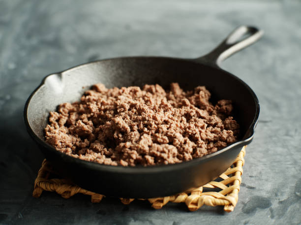 istock browned ground beef in cast iron skillet 1131750985