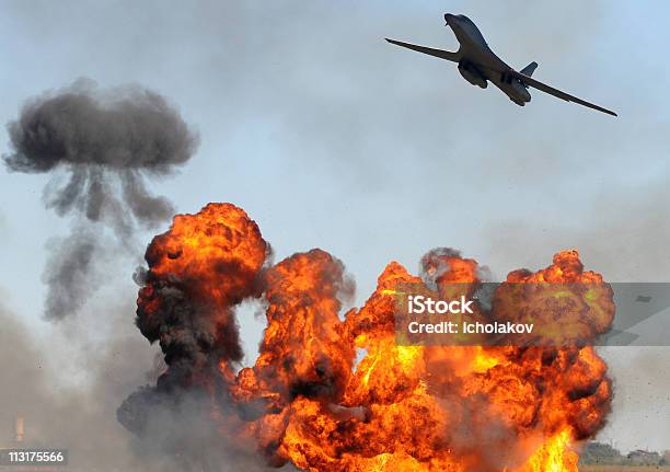 Bomberjacke Offensiver Target Stockfoto und mehr Bilder von Luftangriff - Luftangriff, Jagdflugzeug, Luftfahrzeug