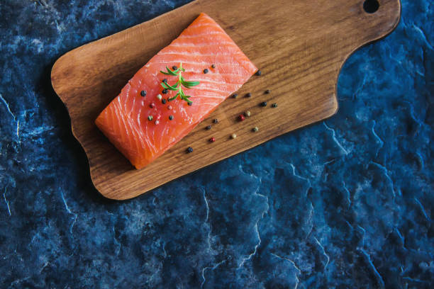 red fish. selective focus. food and drink. - pink salmon imagens e fotografias de stock
