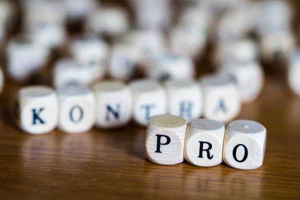 istock Pro Kontra written in German with wooden cubes 1131777899