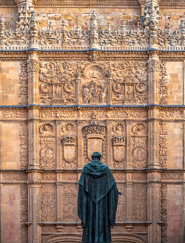 La Universidad de Salamanca, Castilla y León, España. Fundada en 1134 es la Universidad más antigua del mundo hispano y la tercera universidad más antigua de todo el mundo todavía en funcionamiento. photo