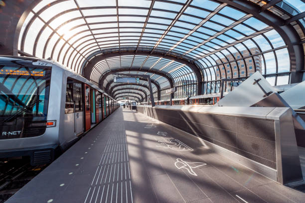 metro station amsterdam noord - subway station railroad station netherlands subway photos et images de collection