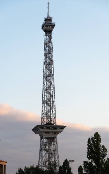 berlin radio tower - berlin radio tower imagens e fotografias de stock