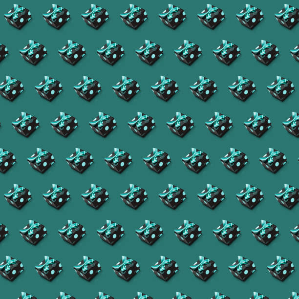 istock Holiday green set of present boxes with dotted round patterns, ribbons and bows. 1131824215