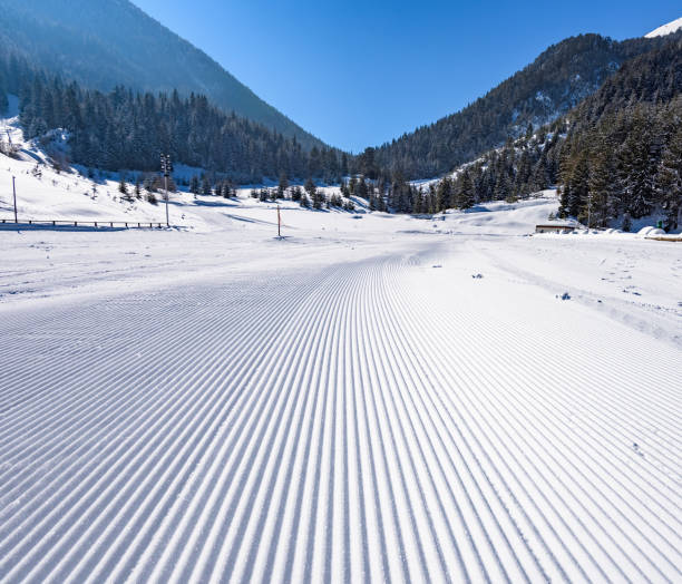 라 락에서의 트레일 - clear sky ski footpath snow 뉴스 사진 이미지