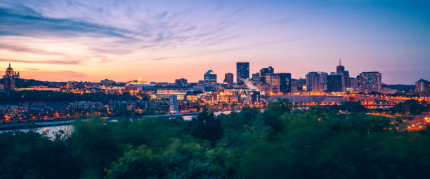 istock Panorama of St. Paul at sunset 1131884656