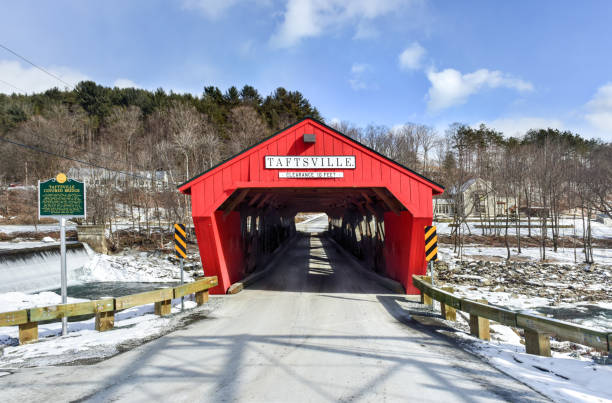 istock Taftsville Covered Bridge - Vermont 1131891951