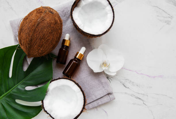 fresh coconut oil - tropical spa imagens e fotografias de stock