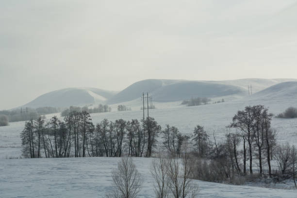 krajobraz południowego uralu w zimie - south ural zdjęcia i obrazy z banku zdjęć