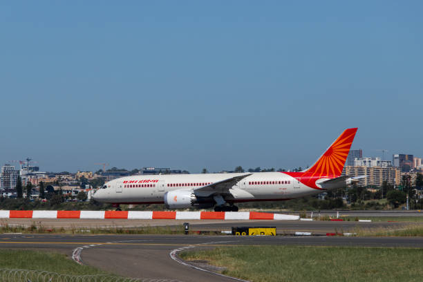 air india boeing 787 in rullaggio - boeing 787 air vehicle airplane foto e immagini stock