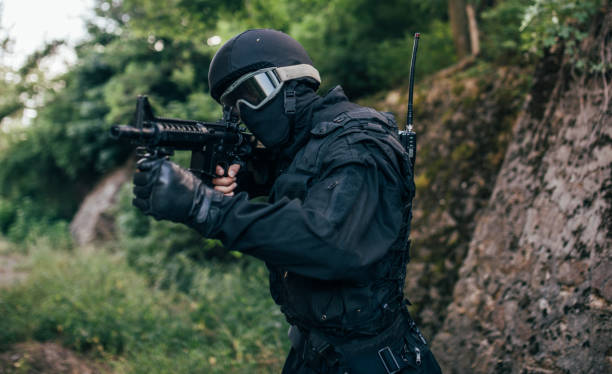 istock SWAT team man on a mission 1132040984