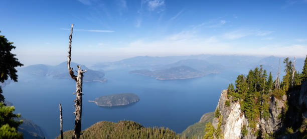 Palm Rocks Howe Sound 270+ Howe Sound Crest Trail Stock Photos, Pictures & Royalty-Free ...