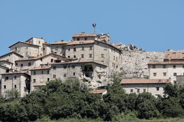 castelluccio di norcia, erdbeben 2016 - 2016 stock-fotos und bilder