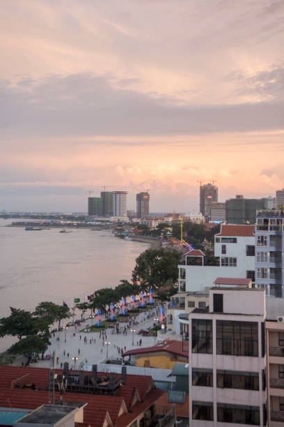 istock CAMBODIA PHNOM PENH TONLE SAP RIVER CITY 1132067221