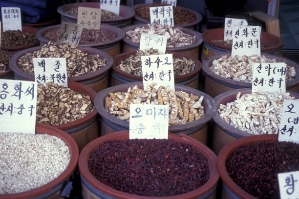 istock SOUTHKOREA SEOUL MARKET GINSENG 1132079954