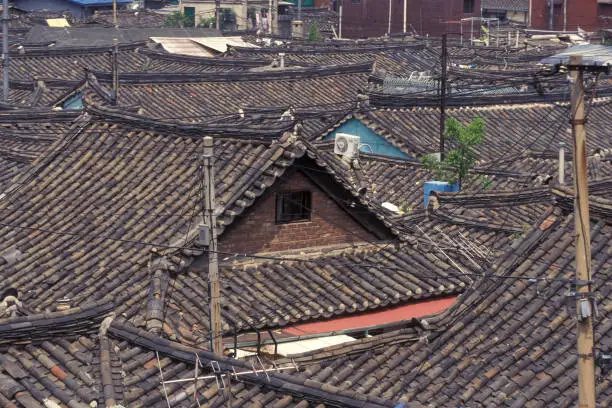 the roofs in the Kwanghwamun Area in the old town of Seoul in South Korea in EastAasia.  Southkorea, Seoul, May, 2006