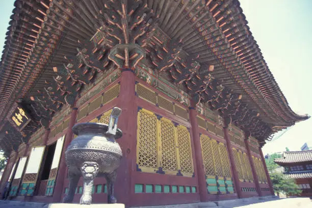 the Gyeongbokgung or Kyongbokkung Palace in the city of Seoul in South Korea in EastAasia.  Southkorea, Seoul, May, 2006